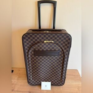Authentic Louis Vuitton pegase 55 damier ebene